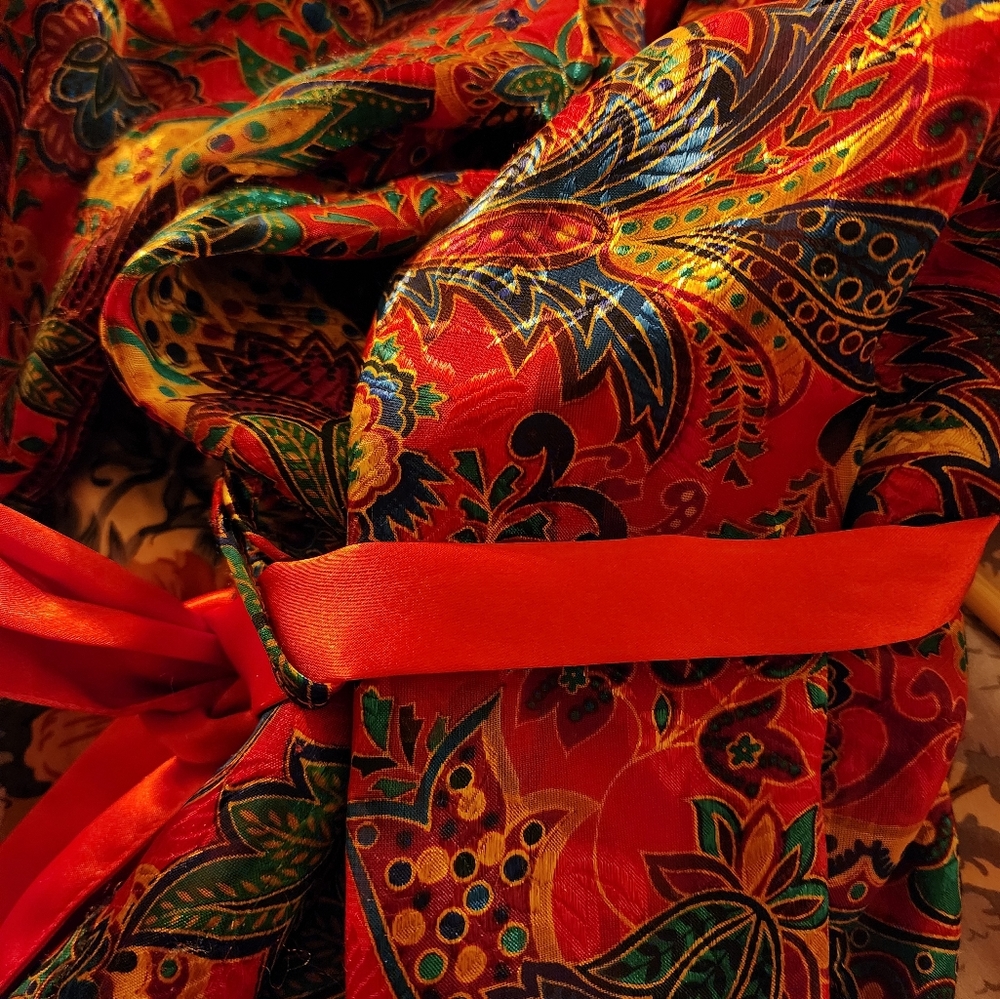 Vintage Inner Most Robe - Picture 3 of 5